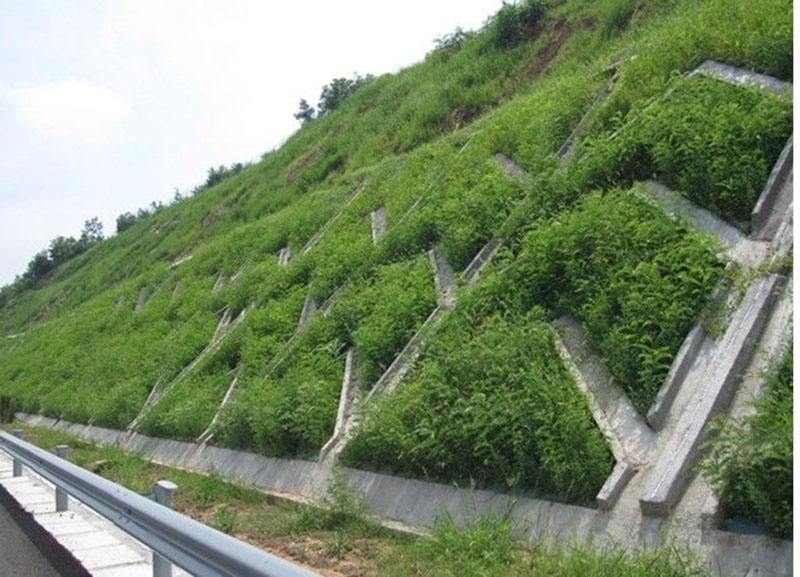 土护坡的详细施工方法
