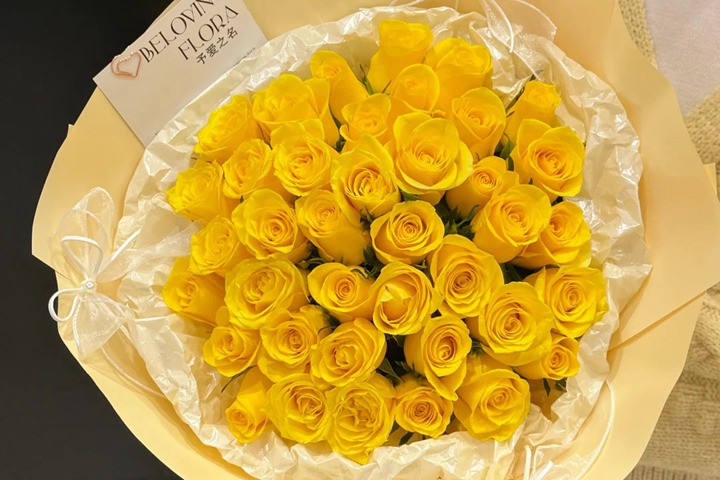 1761879057599554.jpg 黄玫瑰的花语是什么(不同朵数的意义)